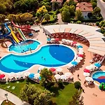 Szálloda Salamis Bay Conti Yenibosazici