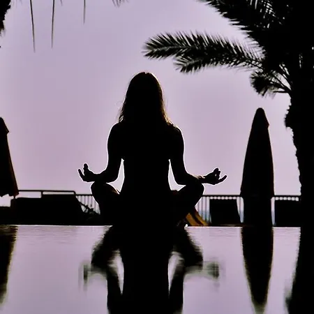Szálloda Salamis Bay Conti 5*
