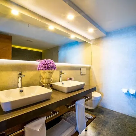 Salamis Bay Conti Yenibosazici