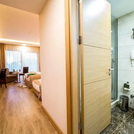 Salamis Bay Conti 5*