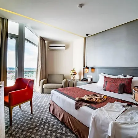 Salamis Bay Conti 5* Agios Sergios