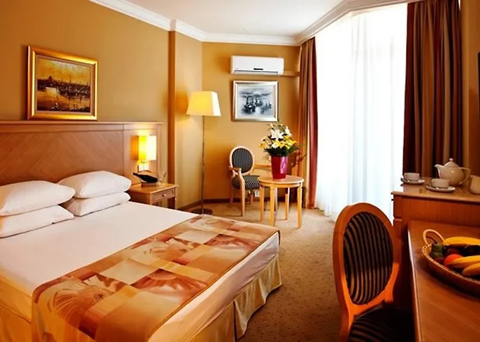 Salamis Bay Conti 5*